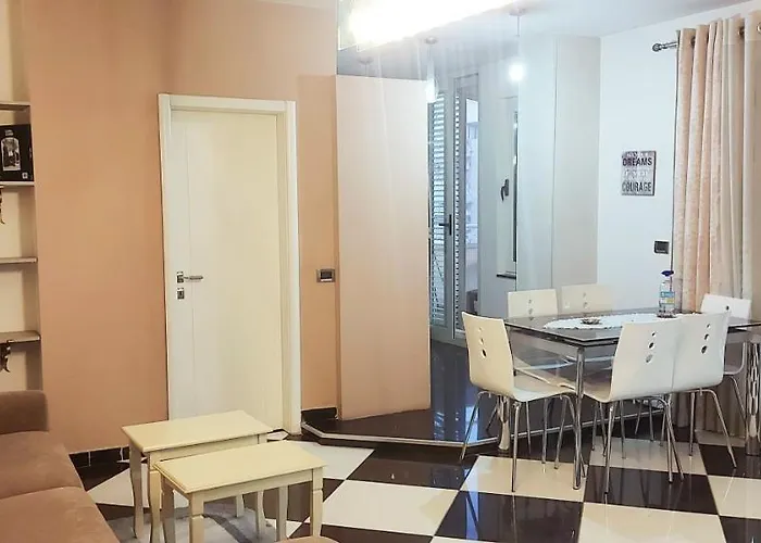 Apartament Lovely In Heart Of Tirana